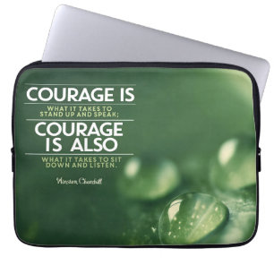 "Courage" Winston Churchill Inspiration Zitat Laptopschutzhülle