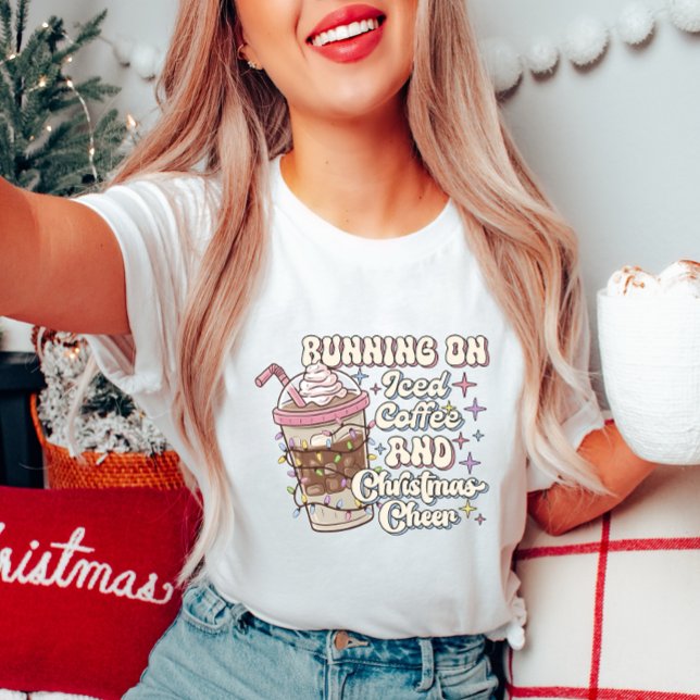 Courir sur le café glacé et le T-shirt de Noël (Créateur téléchargé)