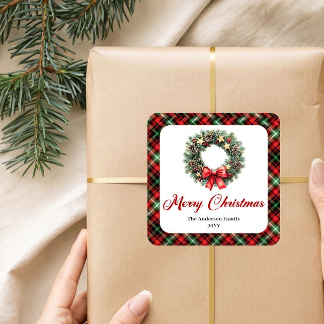 Couronne de Noël personnalisée avec étiquette à ca (Custom Name Christmas Wreath Red Green Plaid Label)