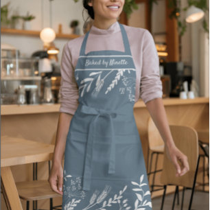 Couronne florale ironique en tablier bleu personna