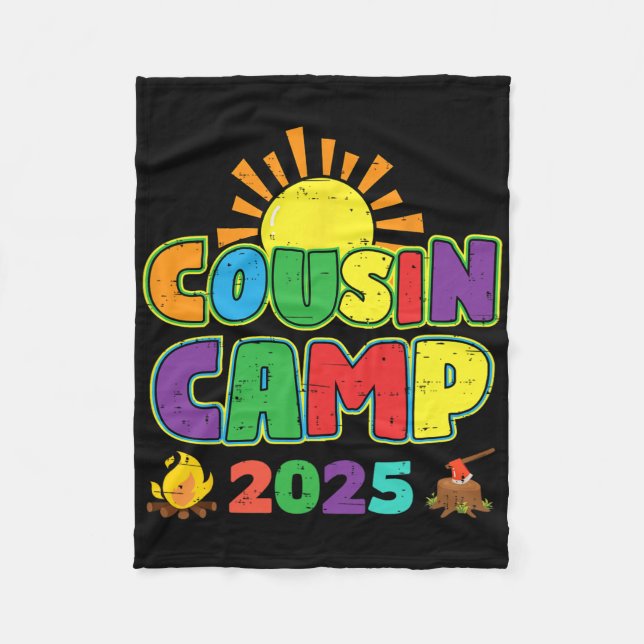 Cousin Camp 2025 Familienurlaub Sommerurlaub Campi Fleecedecke (Vorderseite)