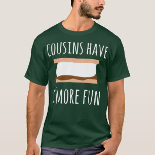 Cousin haben mehr Spaß beim Cousin Camping Design T-Shirt
