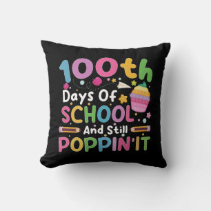 Coussin 100 jours d'école et fille toujours branchée