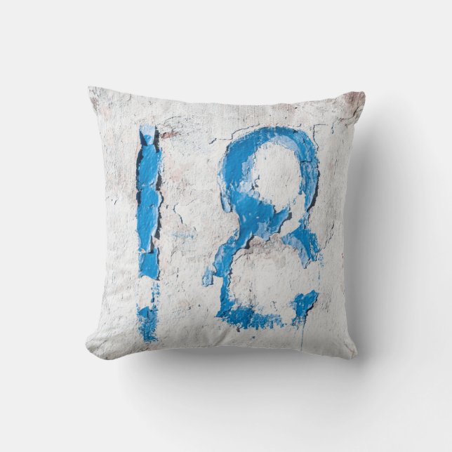 Coussin 18 texte sur mur (Recto)