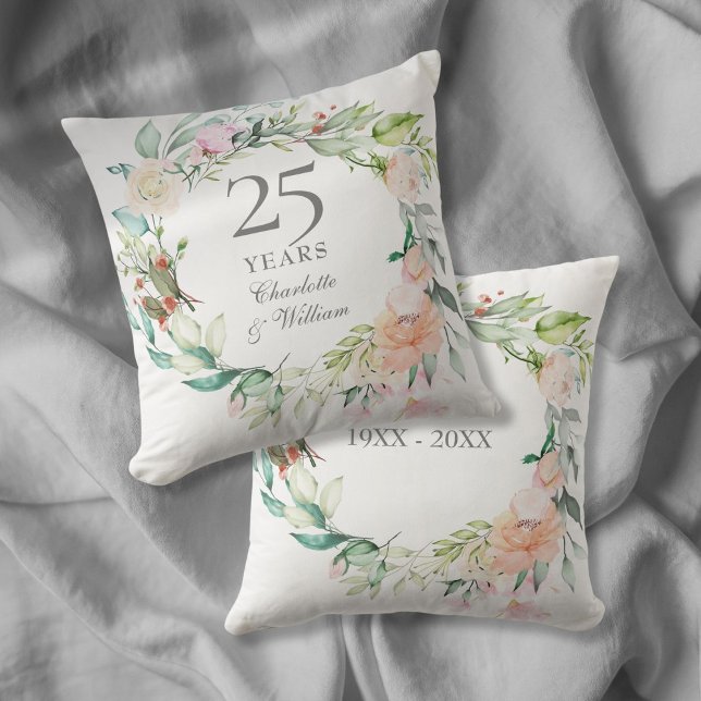 Coussin 25e anniversaire Mariage d'argent Floral Rose (25th Silver Wedding Anniversary Roses Floral Throw Pillow)