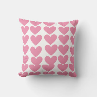 Coussin à jeter cœur rose
