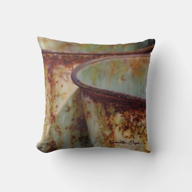 Coussin "Abrégé sur blanc 2" série par Camille Engel (Recto)