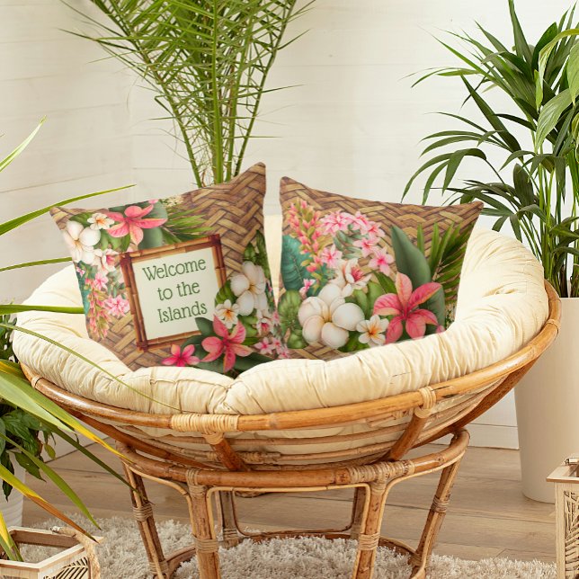 Coussin Accueil tropical customisé aux îles (Personalize the message on this dreamy tropical island pillow with your own message. )