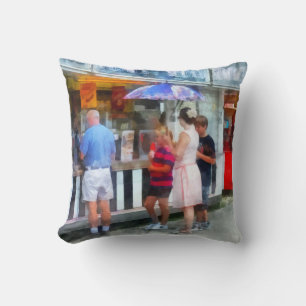 Coussin Acheter une glace à la foire