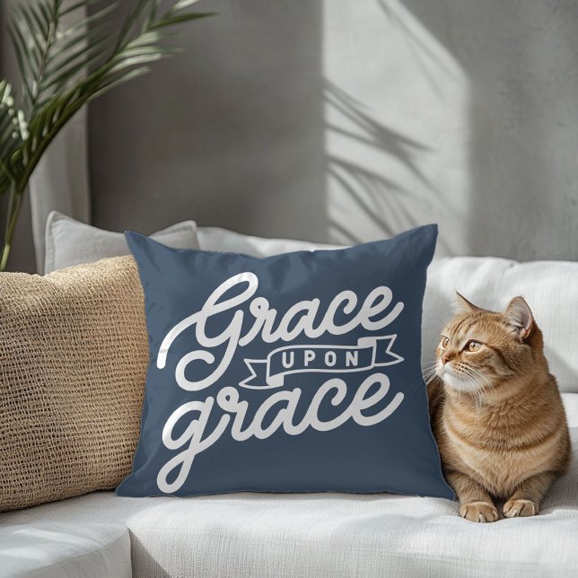 Coussin Agritourisme bleu marine grâce Christian Throw Pil (Créateur téléchargé)