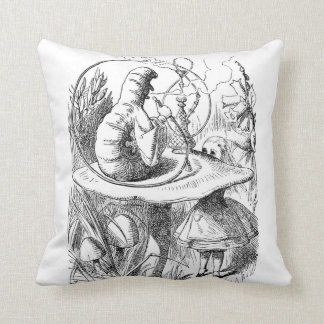 Coussin Alice rencontre Caterpillar - Alice au pays des