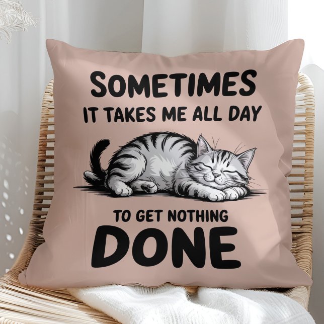 Coussin "All Day Doing Nothing" Funny Lazy Cat ("All Day Doing Nothing" Funny Lazy Cat Throw Pillow in a sunny boho rattan chair.)
