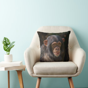 Coussin Âme joueuse – Gros plan sur un bébé chimpanzé