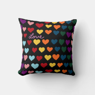 Coussin Amour avec arc-en-ciel de cœurs