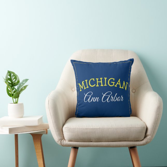 Coussin Ann Arbor Michigan Blue and Maize (Chaise)