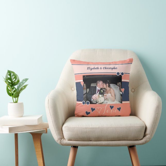 Coussin Anniversaire corail et marine avec photo (Chaise)