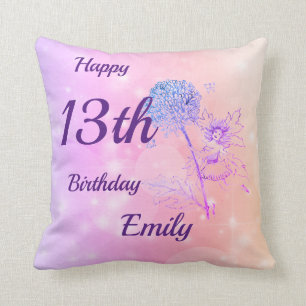 Coussin Anniversaire d'étincelle féerique en pastel asse