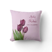 Anniversaire pourpre de 3 tulipes