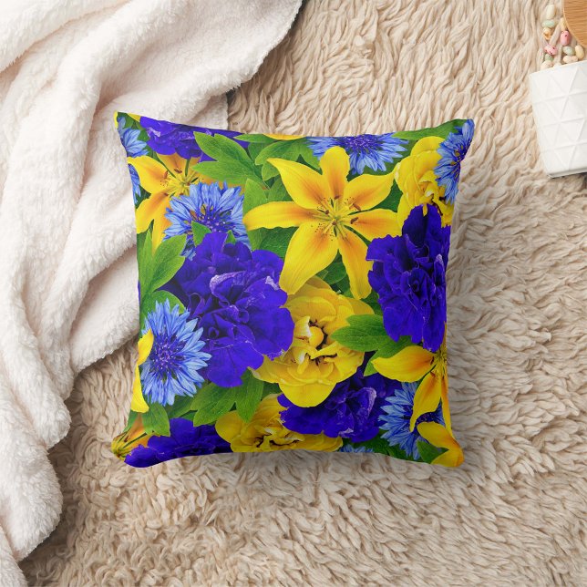 Coussin Assez floral décoratif voyant   (Créateur téléchargé)