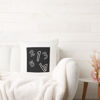 coussin avec thème noir et numéro de comptage