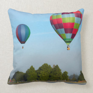 Coussin Ballons à air chaud au-dessus d'un lac, Nouvelle-