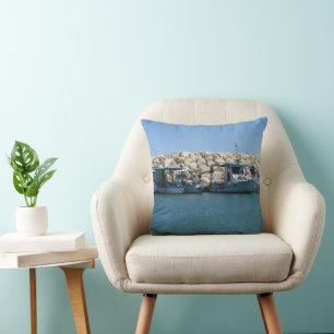 Coussin Bateaux de pêche méditerranéens en Blue Sea Design