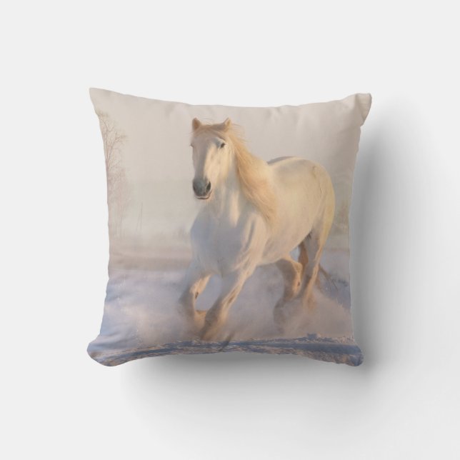 Coussin Beau Cheval Blanc Courir dans la neige (Recto)