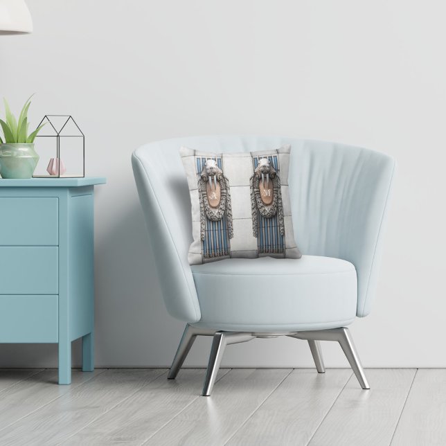 Coussin Beaux Arts Walrus Sculpture Monogramme personnalis (Créateur téléchargé)