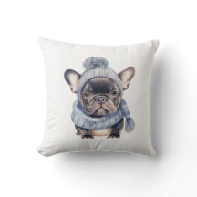 Bébé Bulldog Hivernal en Casquette et Écharpe Bleu