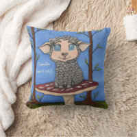Bébé mouton sur tabouret