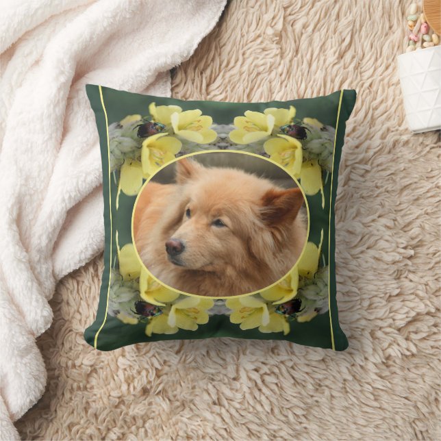 Coussin Beetle sur Mullein Flower Créez votre propre photo (Couverture)