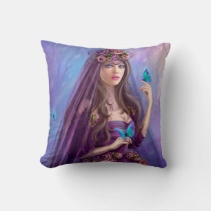Coussin Belle fée femme et papillons bleus. Familles