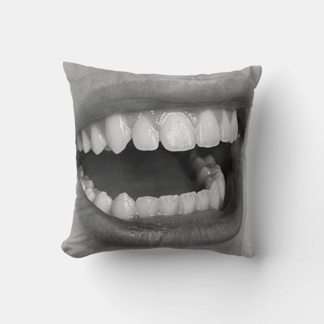 Coussin Big Mouth Square Throw Pillow  (Recto)