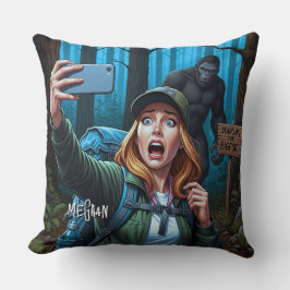 Coussin Bigfoot Sasquatch Selfie