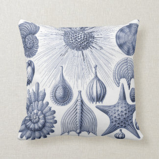 Coussin bleu et blanc côtier vintage