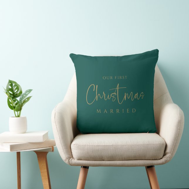 Coussin Bliss dorés : Premier Noël Marié Personnalisé (Chaise)
