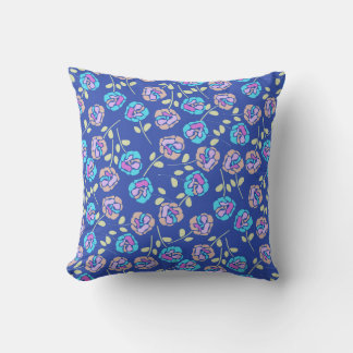 Coussin Blue and Purple Floral Pattern