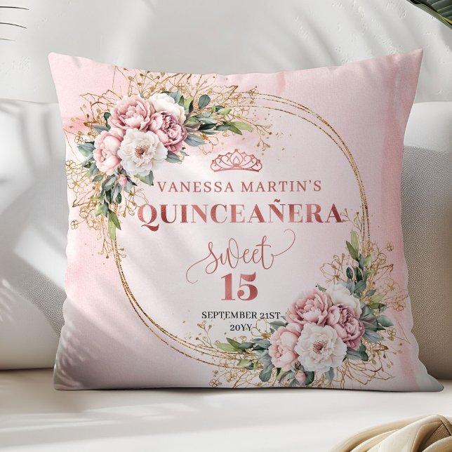 Coussin Blush Pink Floral Eucalyptus Best Gift Sweet 15th (Blush Pink Floral Eucalyptus Best Gift Sweet 15 Pillow)