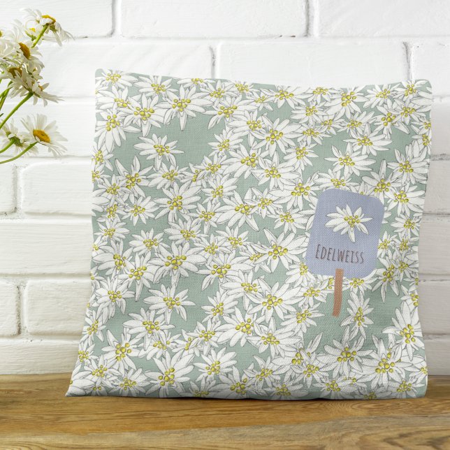 Coussin Boho Edelweiss Son de la musique Botanique alpine (Our Edelweiss pillow calls to mind the sweet aroma of Alpine breezes.)
