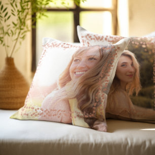 Coussin Bordure de coeurs en or rose Photo
