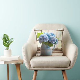 Coussin Bouquet D'Hydrangée Bleue Dans La Fenêtre