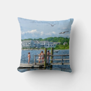 Coussin Bristol RI - Petites filles observant des mouettes
