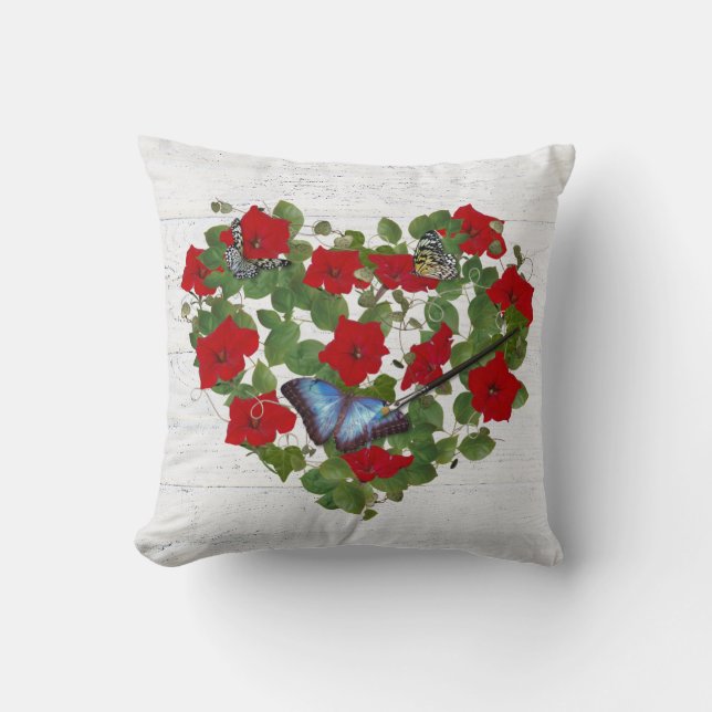 Coussin brosse à peinture avec papillon sur coeur pétunien (Recto)