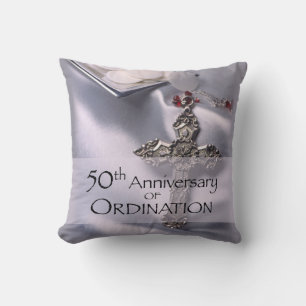 Coussin Calice pour le 50ème anniversaire de l'ordination
