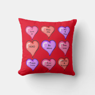 Coussin carré personnalisé avec cœur triple couleu