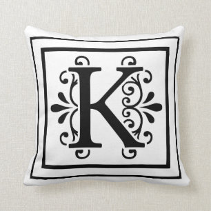 Coussin Carreau de monogramme de la lettre K