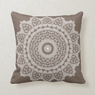 Coussin Carreau de motif de dentelle de Taupe