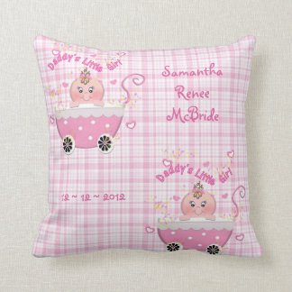 Coussin Carreau de poussette de rose de la petite fille du