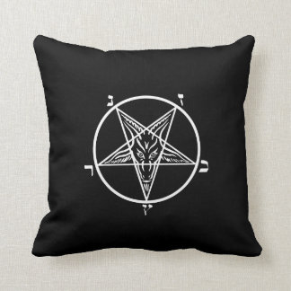 Coussin Carreau noir en métal SATAN Baphomet