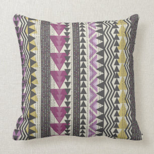 Coussin Carreau tribal de triangles